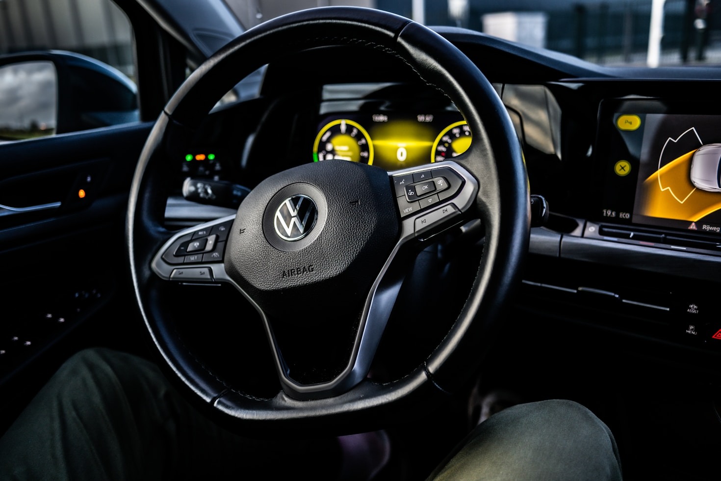 Automóveis Elétricos e Sustentabilidade: Um Olhar Técnico